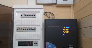Установка и подключение стабилизаторов напряжения от 580 руб в Ухте - ЭлектроХта